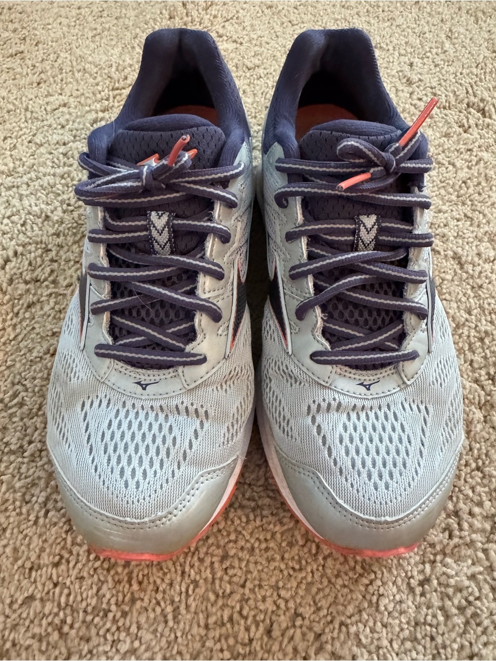 Mizuno Women's Light Gray and Navy Running Sneakers with Coral Highlights